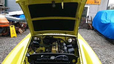 Lot 362 - 1974 MG B GT