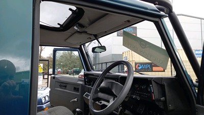 Lot 365 - 1998 LAND ROVER 90 DEFENDER V8