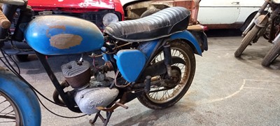 Lot 327 - CIRCA 1962 BSA SUPER BANTAM