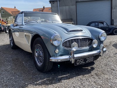 Lot 392 - 1957 AUSTIN HEALEY 100/6