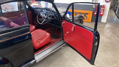 Lot 394 - 1969 MORRIS MINOR 1000 CONVERTIBLE
