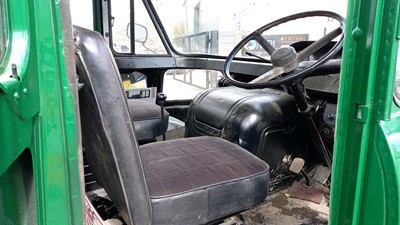 Lot 440 - 1969 MORRIS FG