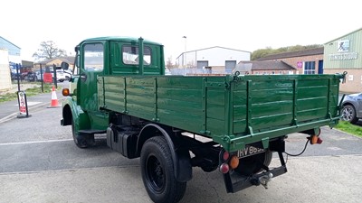 Lot 440 - 1969 MORRIS FG