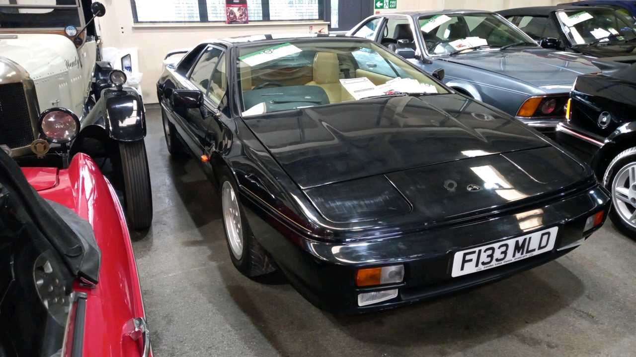 Lot 515 - 1988 LOTUS ESPRIT TURBO