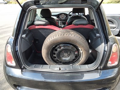 Lot 512 - 2005 MINI ONE