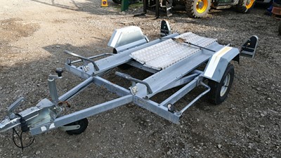 Lot 513 - BIKE TRAILER WITH RAMPS