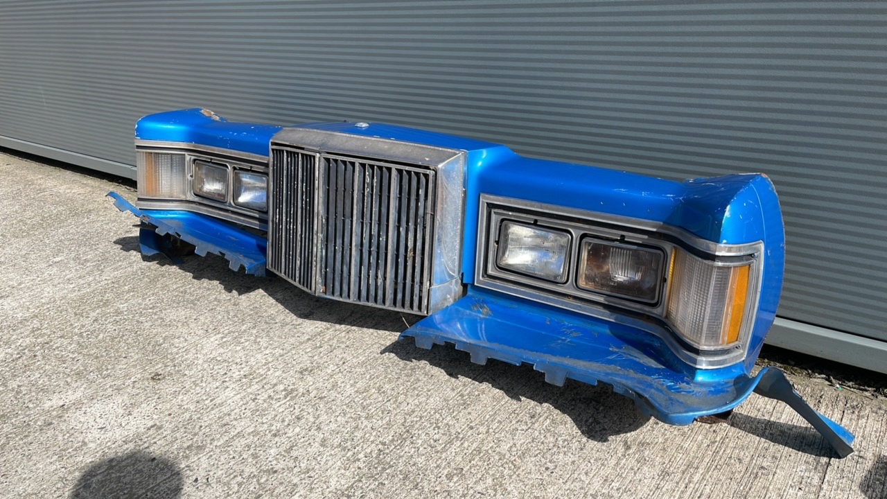 Lot 499 MERCURY COUGAR FRONT END WALL ART