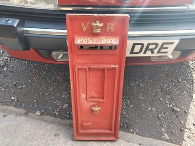 Lot 586 - POST BOX