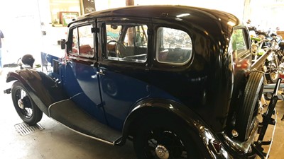 Lot 555 - 1937 MORRIS 8