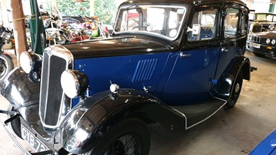 Lot 555 - 1937 MORRIS 8