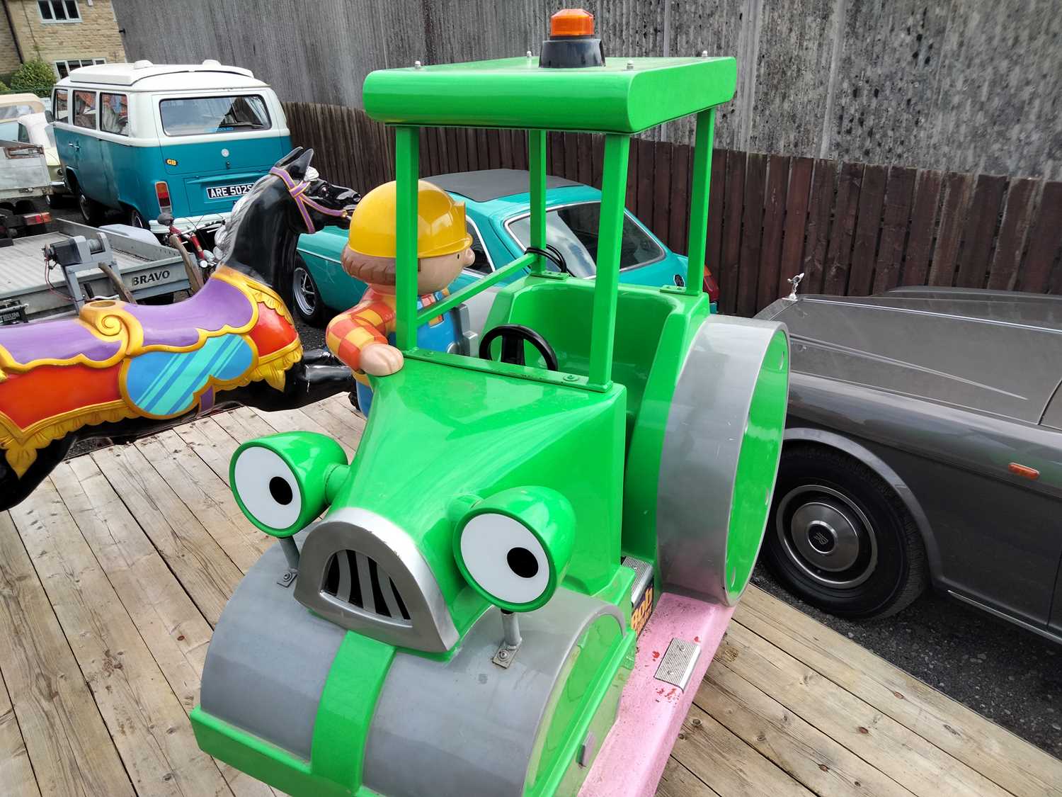 Lot 13 - BOB THE BUILDER COIN RIDE