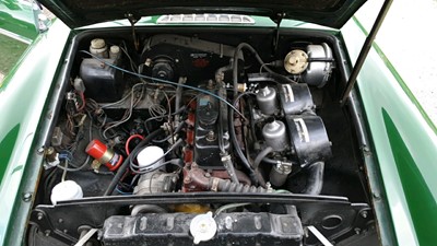 Lot 37 - 1972 MG B GT