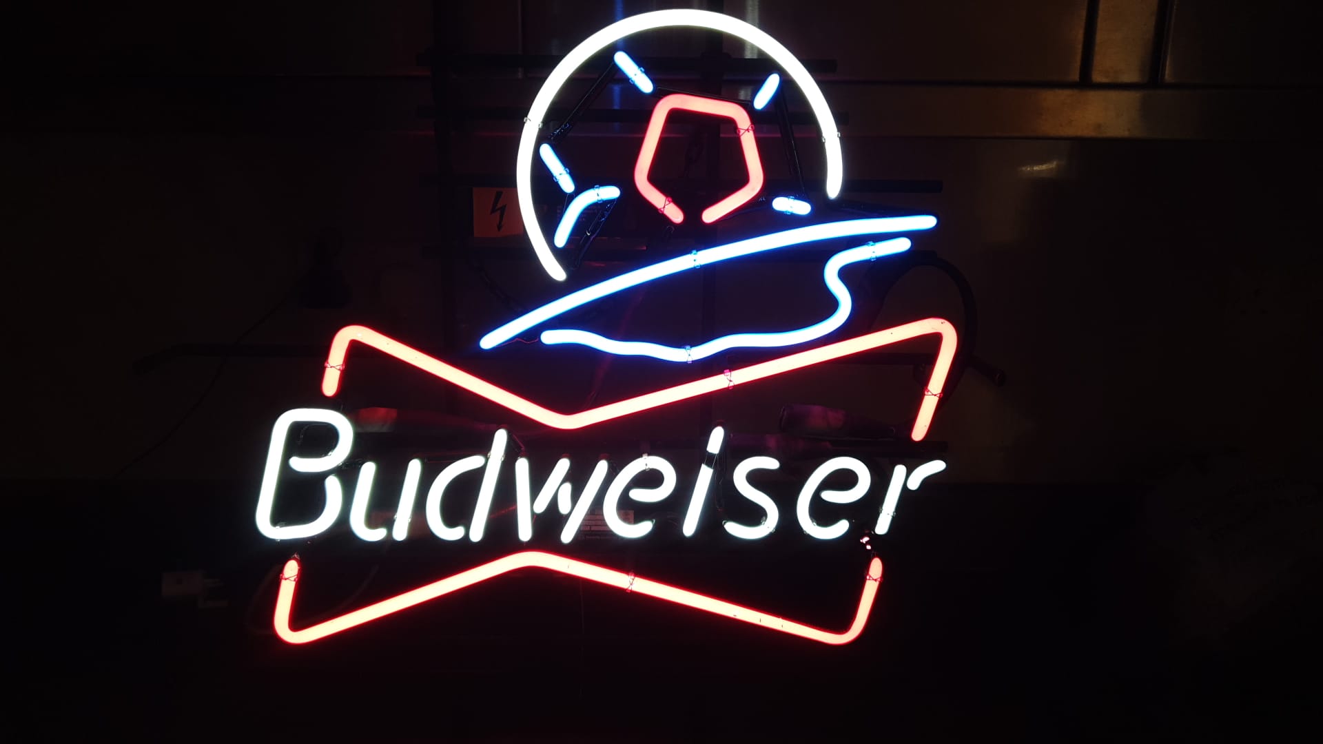 Lot 21 - NEON BUDWEISER SIGN WITH BASEBALL CAP AT THE