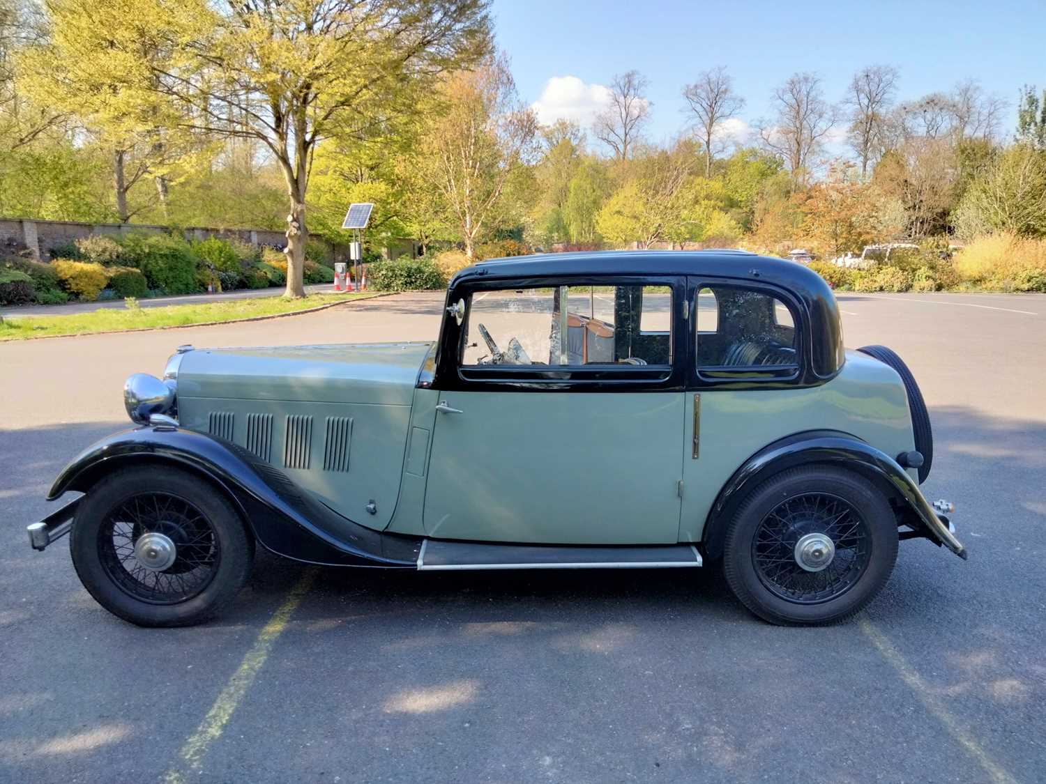 Lot 378 - 1933 ROVER 12 COUPE