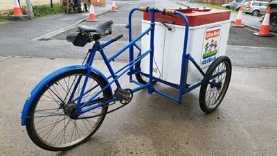 Lot 376 - ICE CREAM TRICYCLE