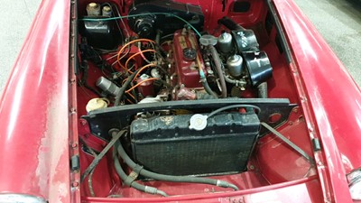 Lot 464 - 1968 MG B GT