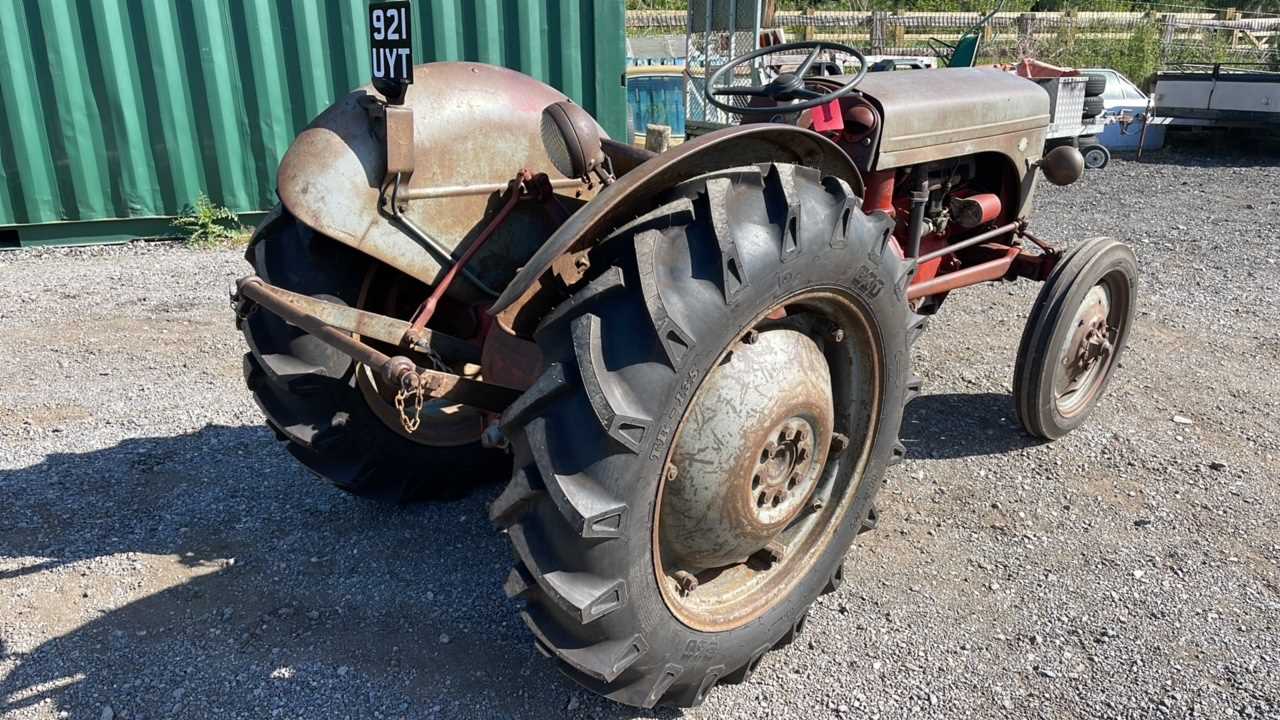 Lot 506 - 1957 MASSEY FERGUSON FF30