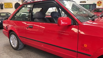 Lot 406 - 1990 FORD ESCORT XR3 INJECTION