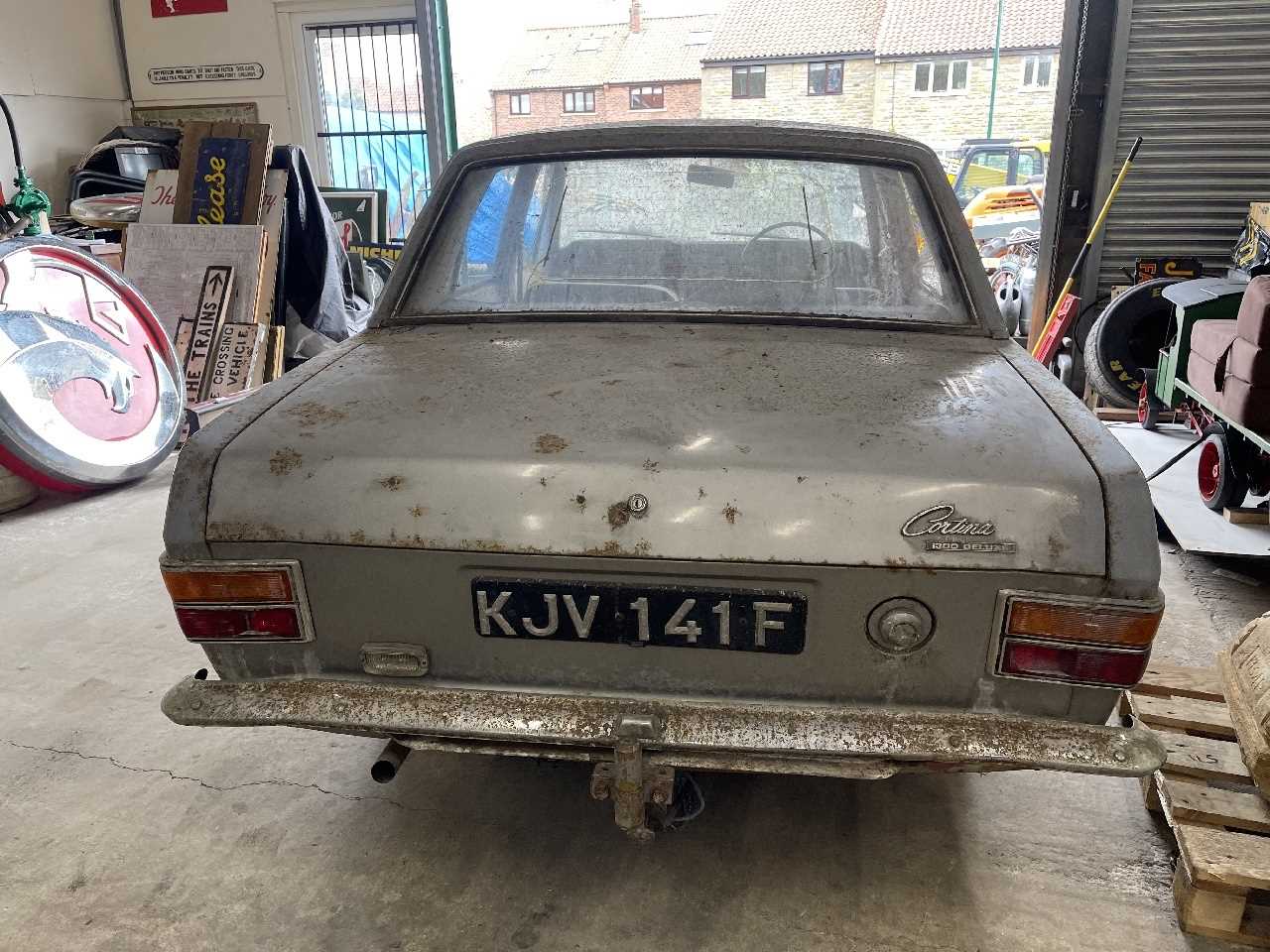 Lot 481 - 1968 FORD CORTINA MKII 1300 DELUXE