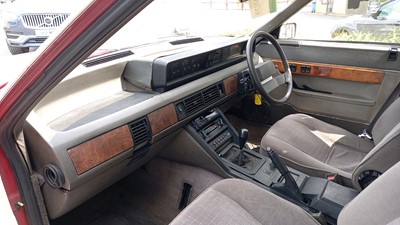 Lot 215 - 1987 ROVER SD1 V8