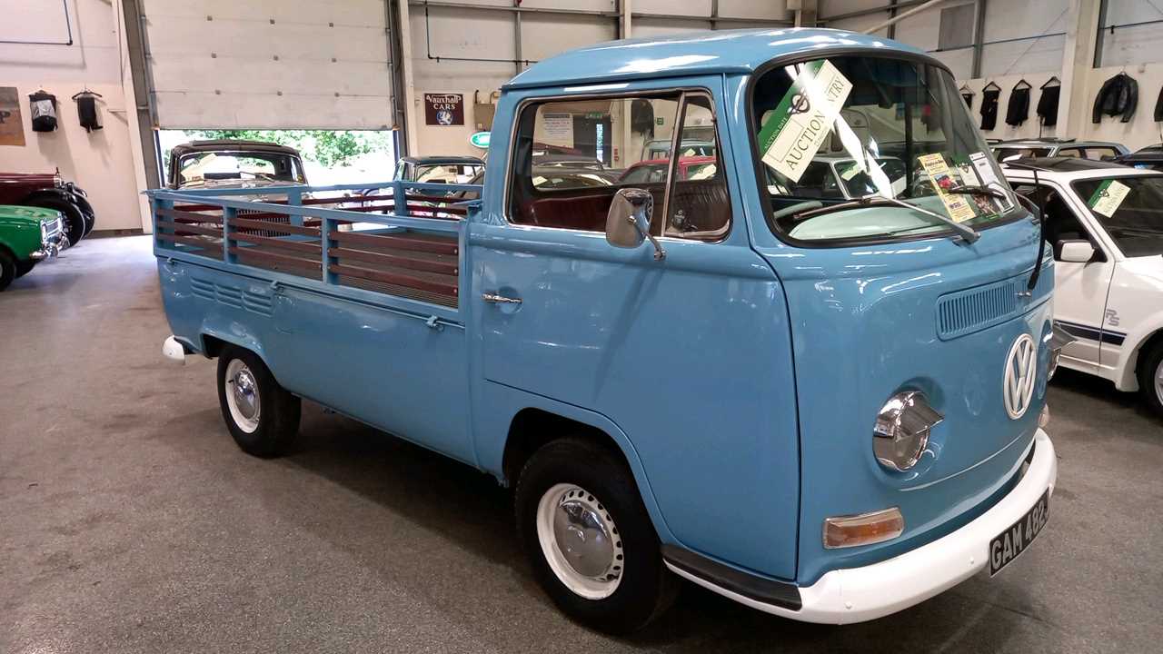 Lot 297 1971 VOLKSWAGEN T2 PICK UP Lot 297 1971 VOLKSWAGEN T2 PICK UP