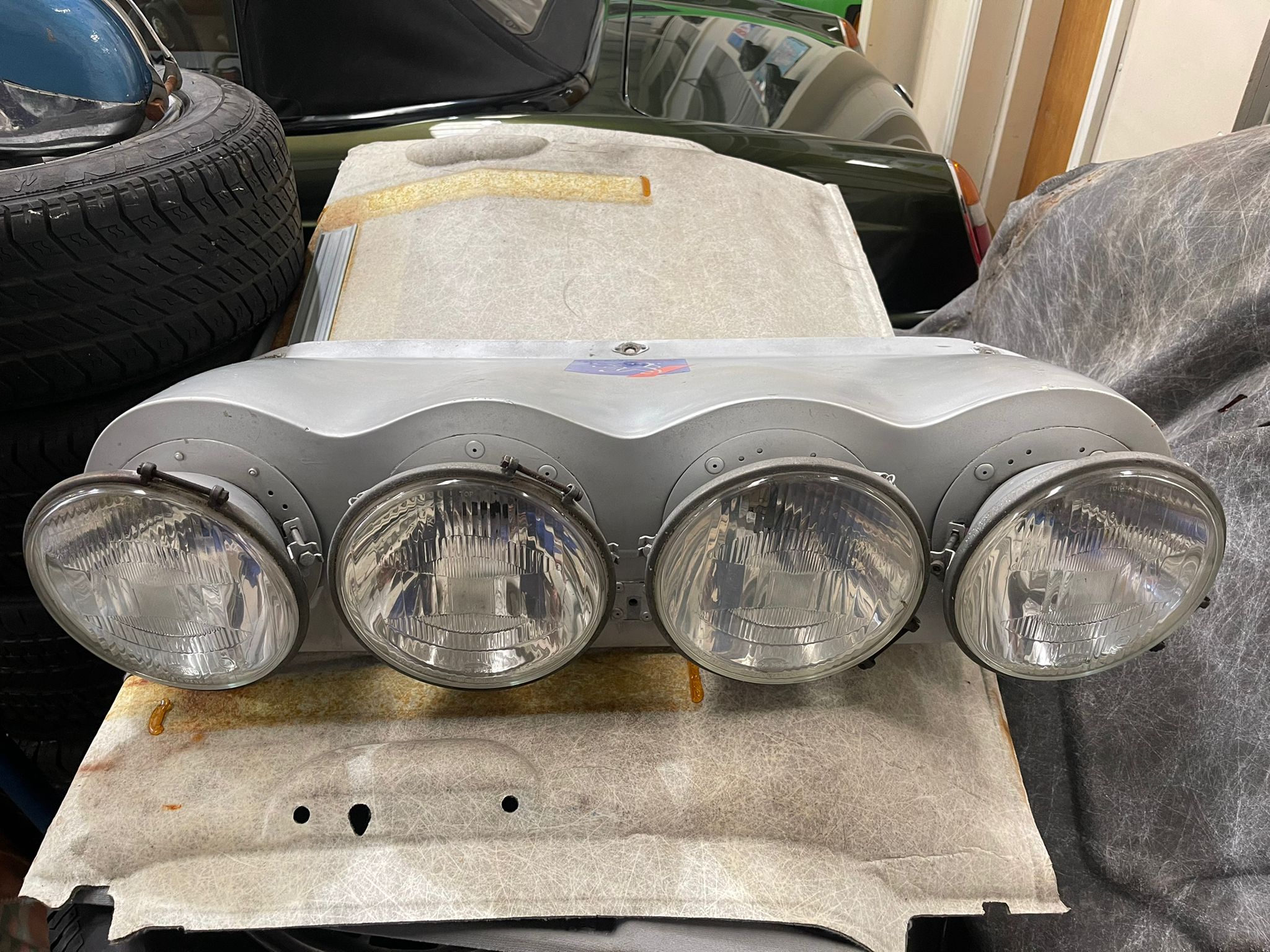 Lot 70 - RALLY CAR LAMP POD FOUR HELLA LAMPS