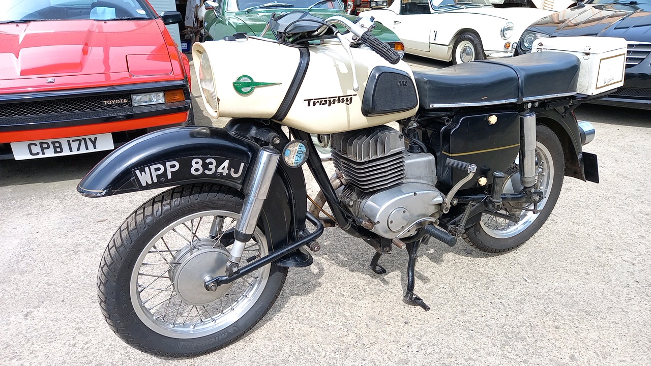 Lot 237 1971 MZ 250 TROPHY lot-237-1971-mz-250-trophy