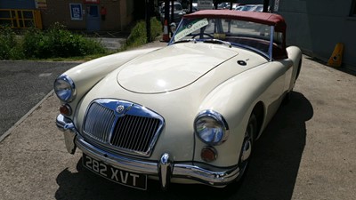 Lot 443 - 1961 MG A ROADSTER