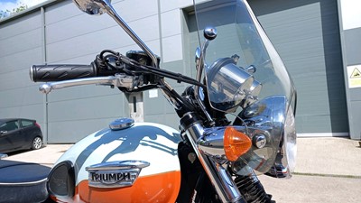 Lot 515 - 2009 TRIUMPH T100 BONNEVILLE