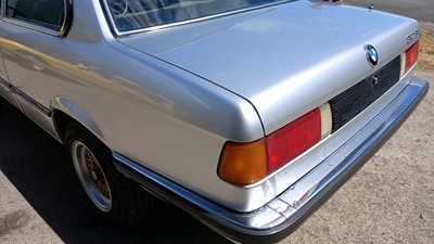Lot 290 - 1982 BMW 323i