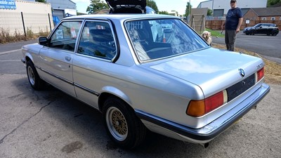 Lot 290 - 1982 BMW 323i