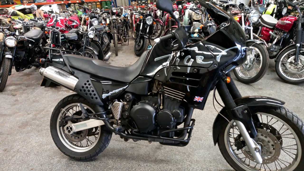 Triumph tiger deals 885