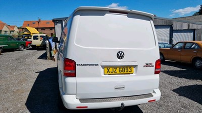 Lot 395 - 2011 VOLKSWAGEN T-SPORTER T32 140 TDI SWB