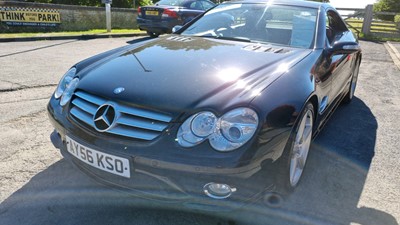 Lot 398 - 2006 MERCEDES SL500 AUTO