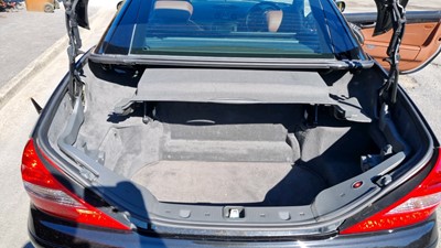 Lot 398 - 2006 MERCEDES SL500 AUTO