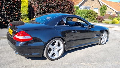 Lot 398 - 2006 MERCEDES SL500 AUTO