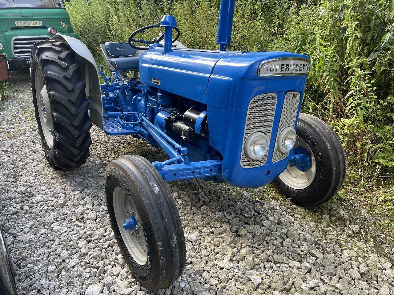 Lot 418 1963 FORDSON NEW PERFORMANCE SUPER DEXTA Lot 418 1963 FORDSON NEW PERFORMANCE SUPER DEXTA
