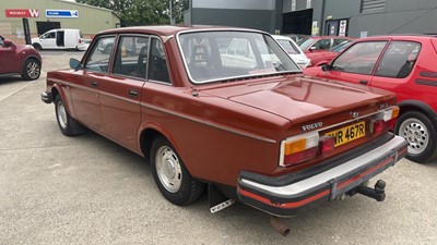 Lot 420 - 1977 VOLVO 244 DL