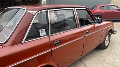 Lot 420 - 1977 VOLVO 244 DL