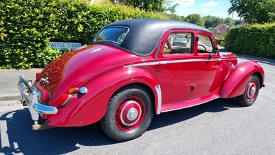 Lot 422 - 1955 RILEY RME 1.5 LITRE