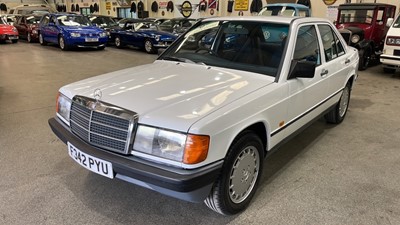 Lot 455 - 1989 MERCEDES 190E