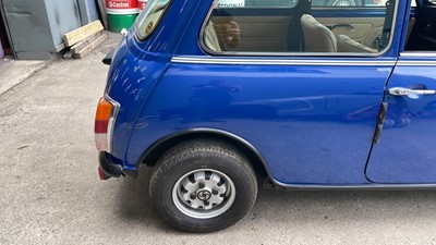 Lot 495 - 1982 AUSTIN MORRIS MINI HL