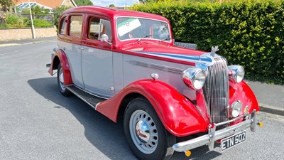 Lot 514 - 1937 VAUXHALL 14