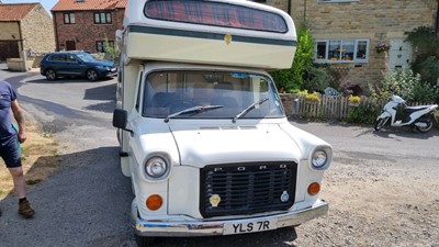 Lot 532 - 1977 FORD MOTOR CARAVAN