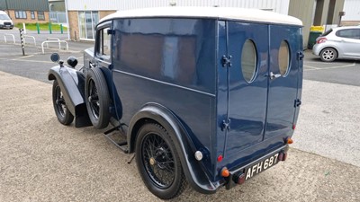 Lot 548 - 1936 MORRIS 8 VAN