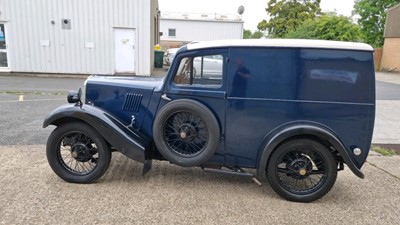 Lot 548 - 1936 MORRIS 8 VAN