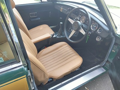 Lot 584 - 1975 MG B GT JUBILEE