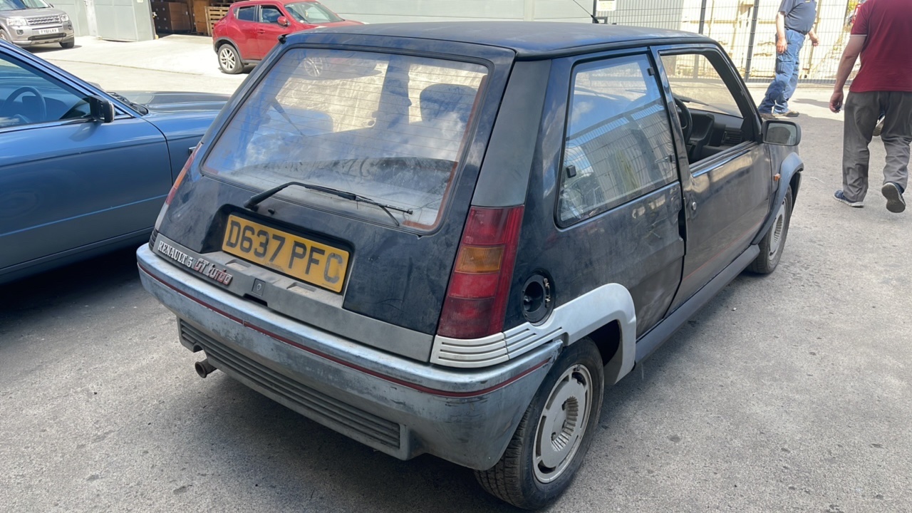 RESTAURATION Renault 5 GT TURBO Ph 1 de 1987 - Driving Experience