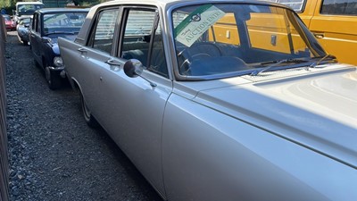 Lot 551 - FORD ZEPHYR