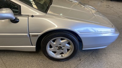 Lot 573 - 1988 LOTUS ESPRIT TURBO